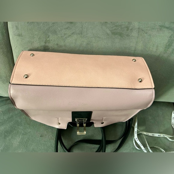 Nice ELEGANT SPACIOUS tote 🌷🌷 - Picture 6 of 13